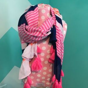 Tassel scarf
